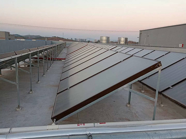 公寓太阳能热水工程